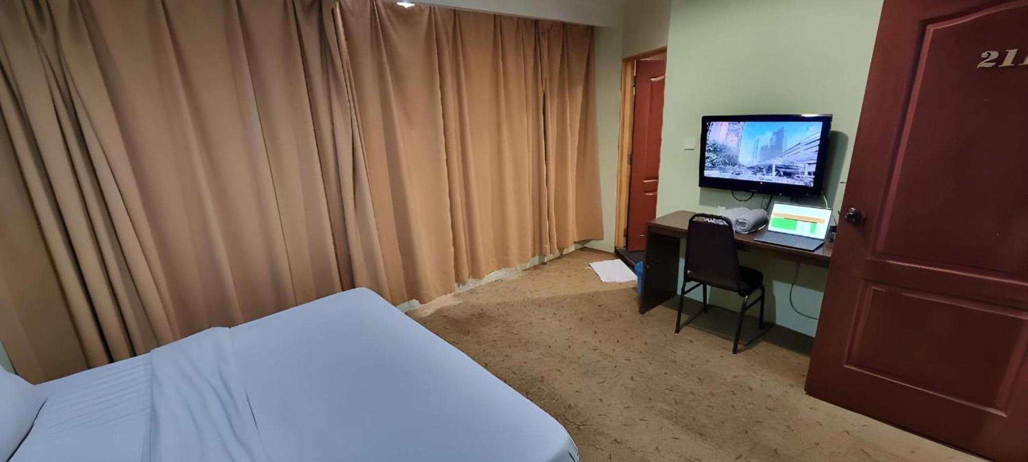 Amani Hotel Kampong Sungai Ramal Dalam Экстерьер фото