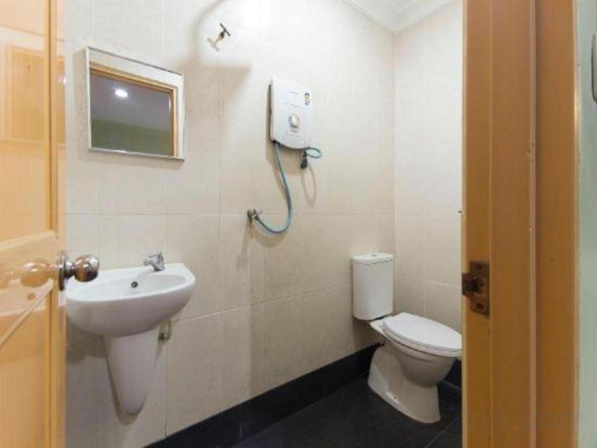 Amani Hotel Kampong Sungai Ramal Dalam Экстерьер фото