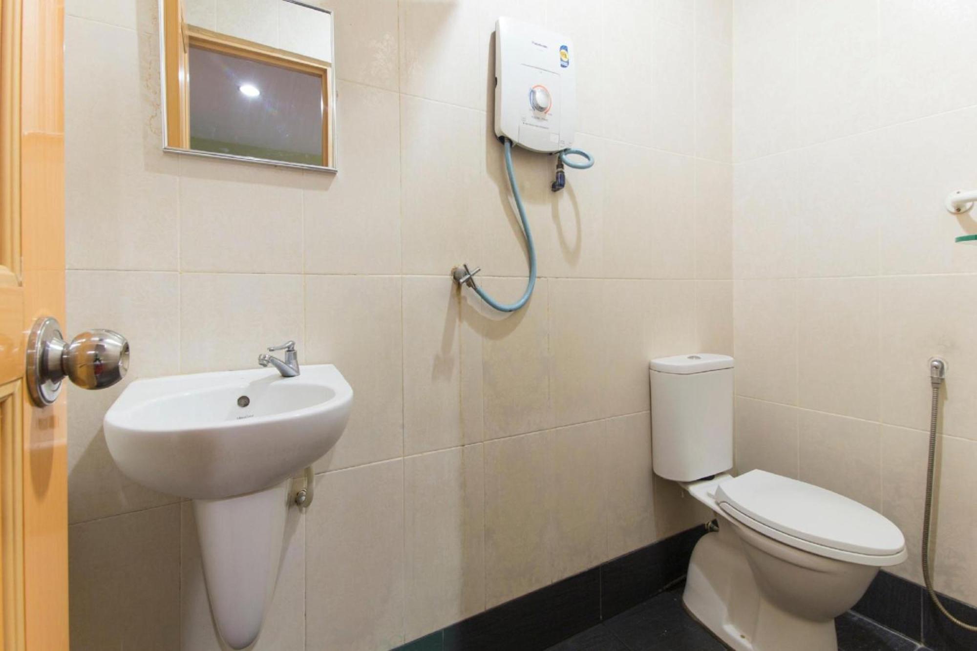Amani Hotel Kampong Sungai Ramal Dalam Экстерьер фото